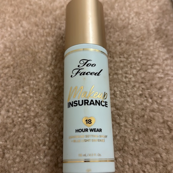 Too Faced Makeup Insurance Setting Spray - Picture 3 of 3
